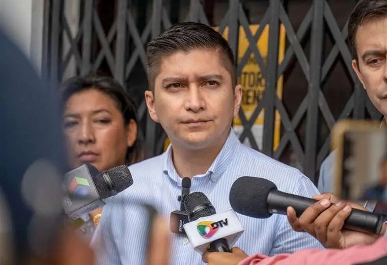 Concejo Municipal Santa Cruz y su gestión de funcionarios