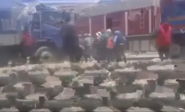 Enfrentamiento en Viacha entre militares y contrabandistas