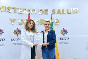 Informe sobre políticas de salud entregado por la ministra María Renée Castro