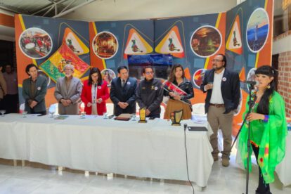 Acto de celebración en conmemoración de 42 años de Rikjchary Llajta