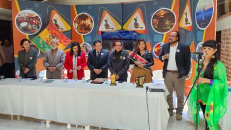 Acto de celebración en conmemoración de 42 años de Rikjchary Llajta