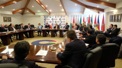 Gobierno electo convoca a sectores empresariales para fortalecer la economía boliviana