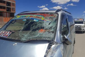 Colisión de moto y surubí en Oruro-La Paz