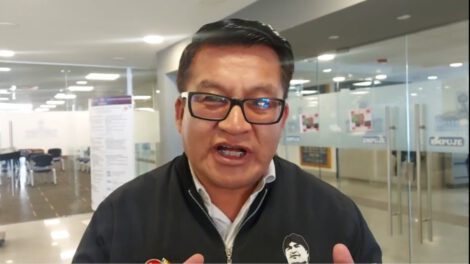 Renán Cabezas denuncia cambios militares en Bolivia