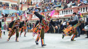 Entrada Universitaria Oruro: Un derroche de cultura y alegría