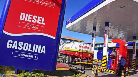 Ley de importación de combustible promulgada por Luis Arce