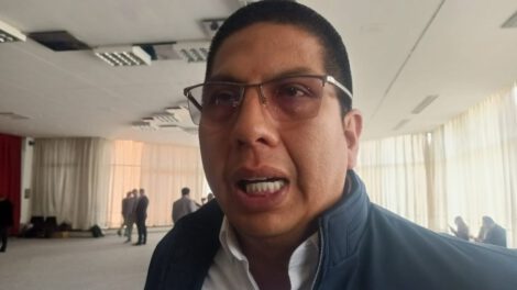 El diputado Adalid Carvajal defiende las conquistas sociales