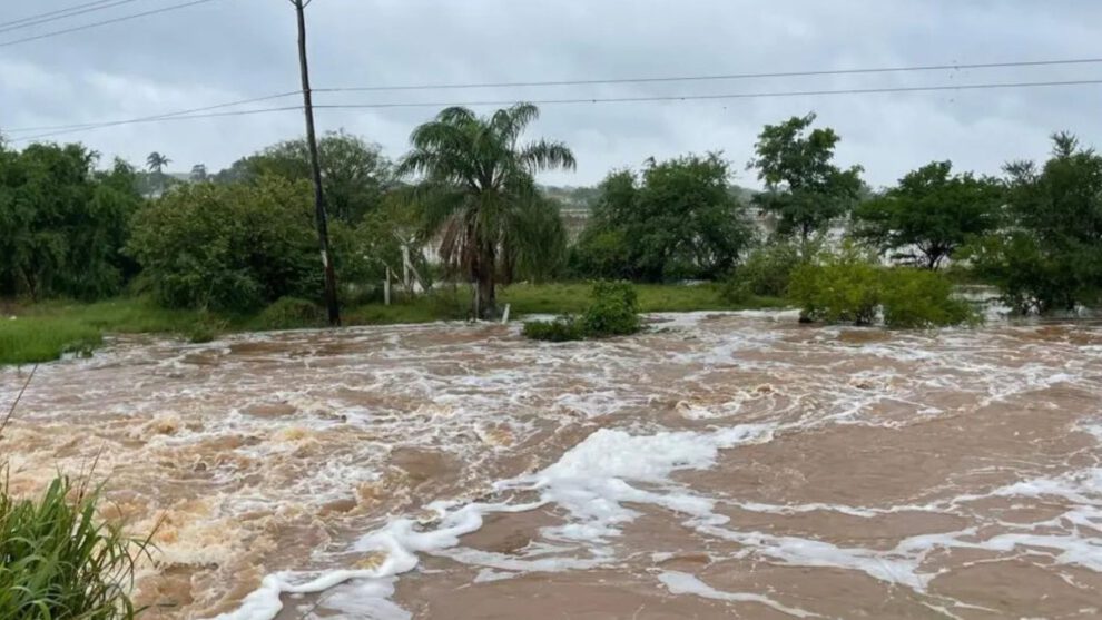 Searpi identifica municipios en riesgo por lluvias en Santa Cruz