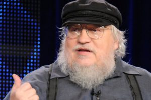 George R.R. Martin demanda OpenAI por derechos de autor