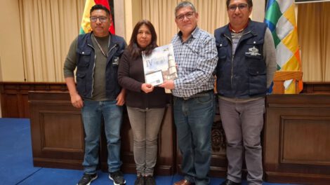 Digitalización histórica de la revista IV Centenario de Oruro