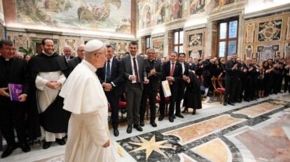 El Papa León XIV insta a universidades católicas a fortalecer la formación integral