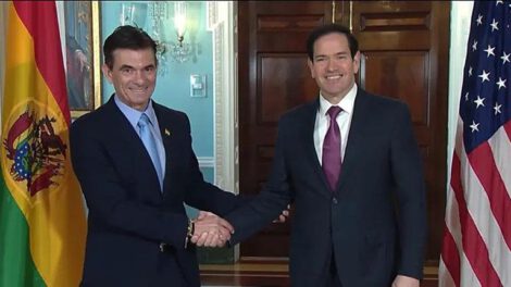 Rodrigo Paz ayuda internacional