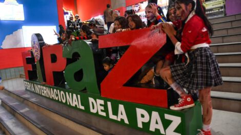 Halloween en la Fipaz con niños disfrazados