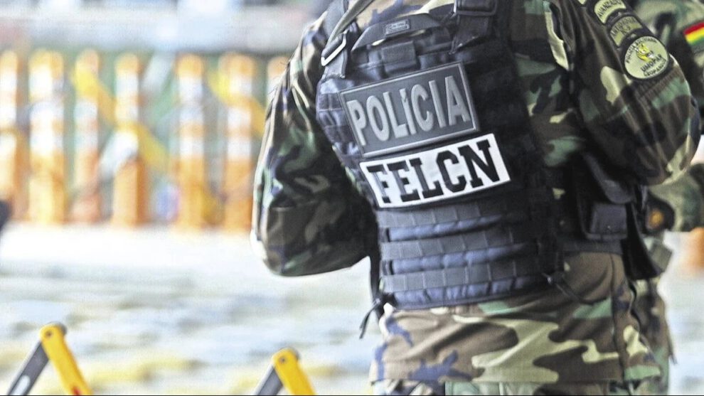 Sargento boliviano encarcelado por transportar cocaína