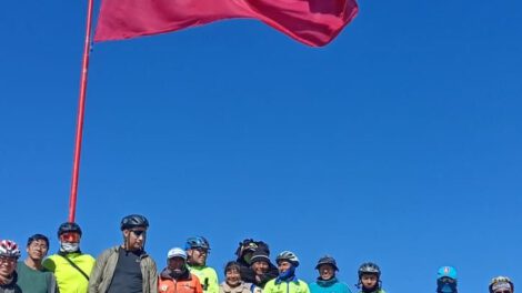 Caravana Sentir Orureño rinde homenaje a la Fundación de Oruro