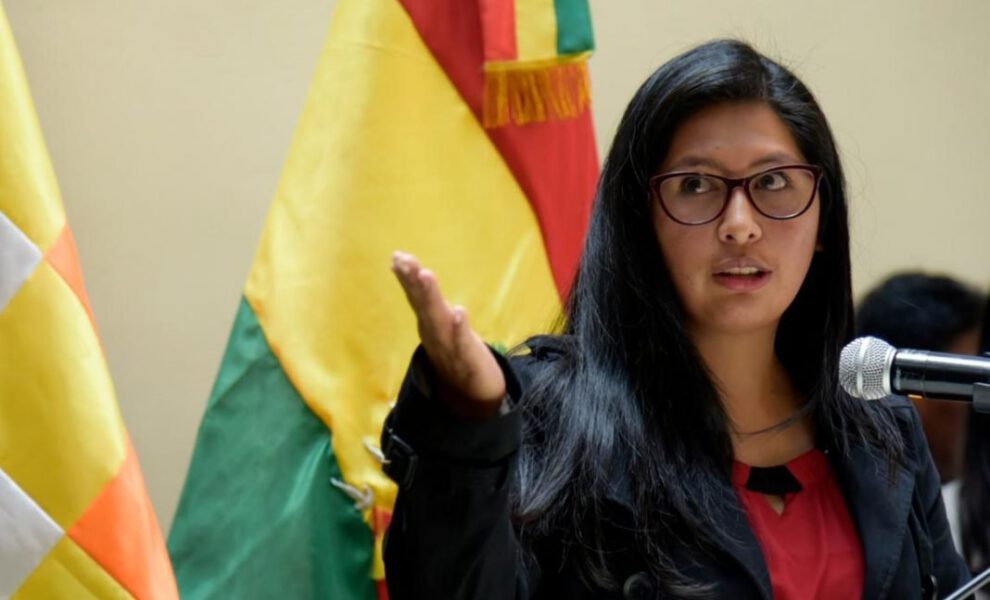 Eva Copa inicia ronda de encuentros políticos en Santa Cruz