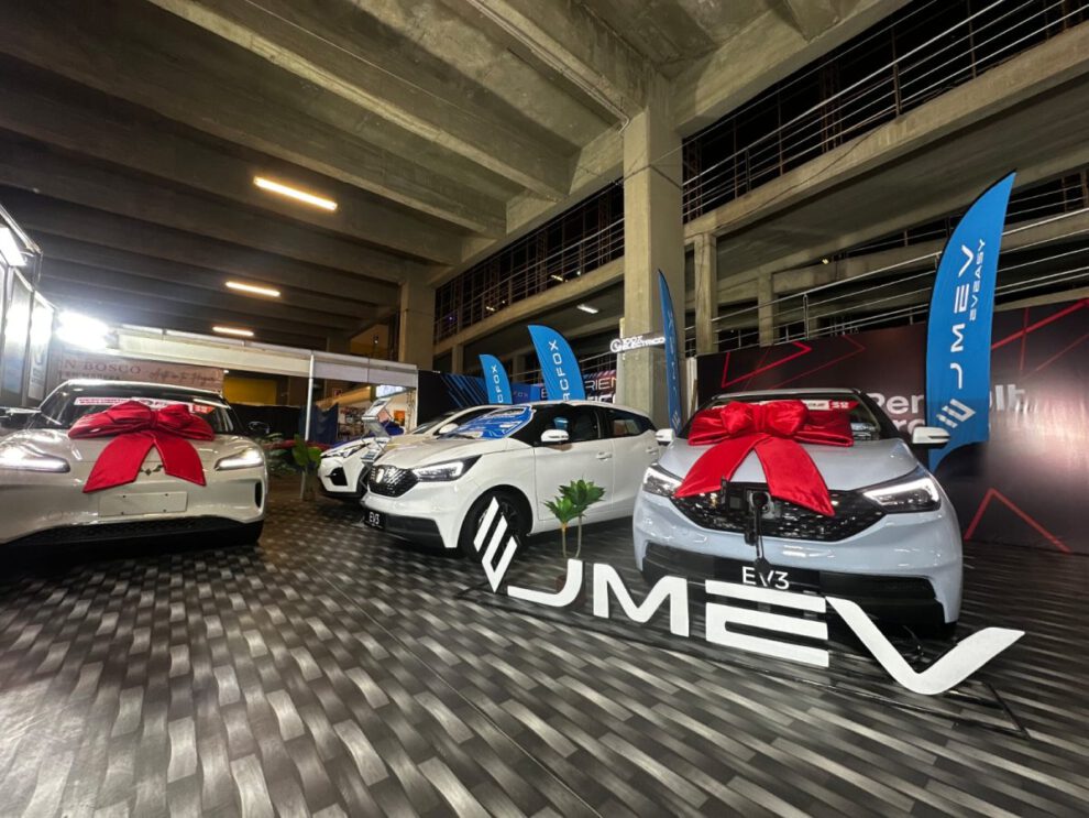 vehículos eléctricos en la Feria Internacional de La Paz