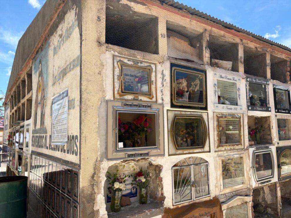 Cementerio de Oruro requiere la construcción de nuevos pabellones