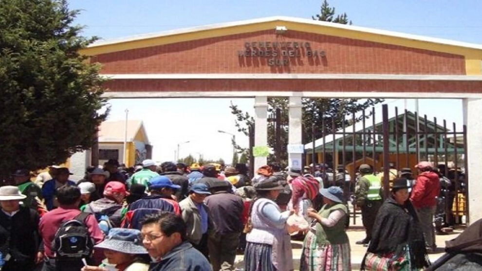 Robo de restos humanos en el Cementerio Héroes del Gas