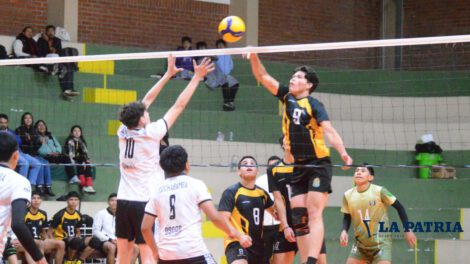 Final del nacional juvenil de voleibol entre La Paz y Cochabamba