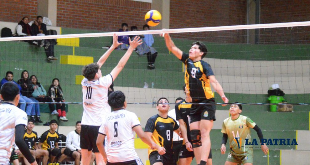 Final del nacional juvenil de voleibol entre La Paz y Cochabamba