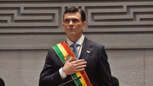 Rodrigo Paz asume como presidente