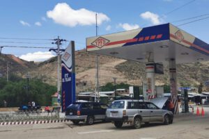 Abastecimiento de combustible mejora y filas en surtidores disminuyen