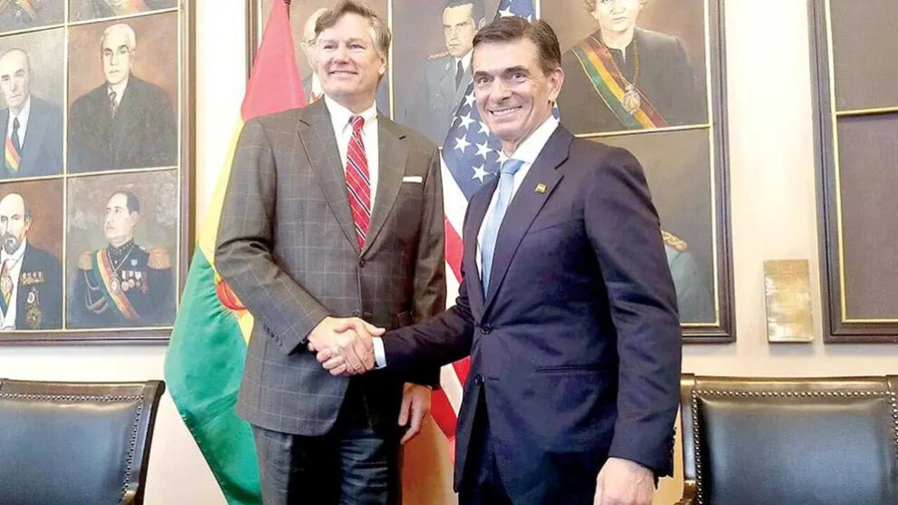 Cooperación de EE.UU. con Bolivia en lucha contra el narcotráfico