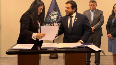 Cámara Binacional entre El Salvador y Bolivia