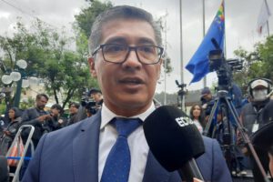 Persecución judicial ministro de economía José Gabriel Espinoza