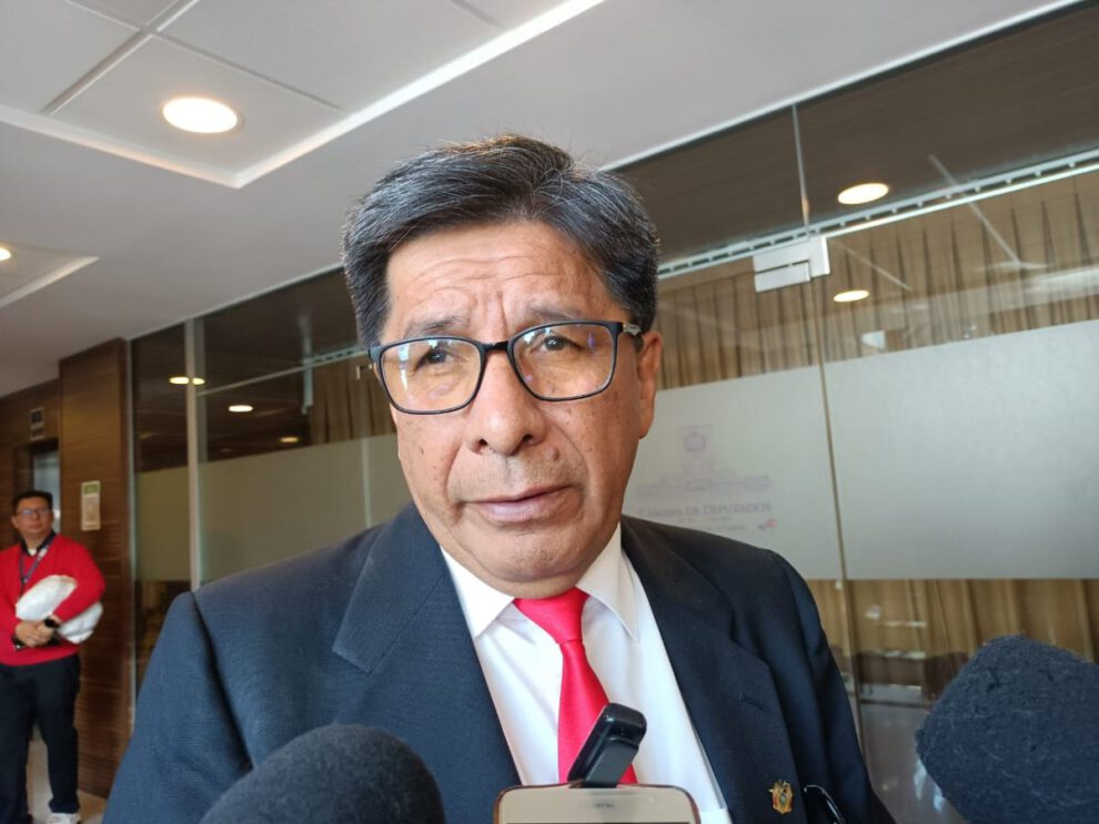 ajuste en el precio del dólar propuesto por José Luis Porcel