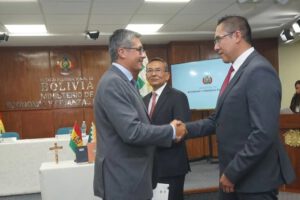 Viceministros de Economía toman juramento bajo la dirección de José Gabriel Espinoza