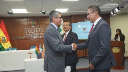 Viceministros de Economía toman juramento bajo la dirección de José Gabriel Espinoza