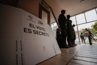 Referéndum en Ecuador sobre bases militares y Asamblea Constituyente
