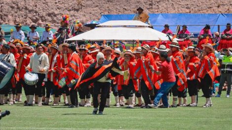 Carnaval de Oruro en encuentro cultural en Perú