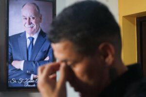 Bolivia llora en el último adiós a Xabier Azkargorta