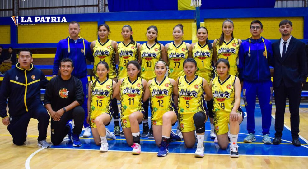 El equipo de Carl A-Z que participa en la Liga Boliviana de Básquetbol Femenino