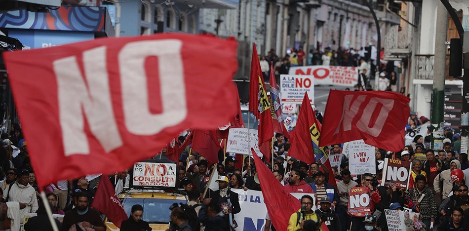 Referéndum en Ecuador sobre la nueva Constitución