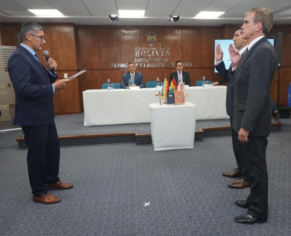 Nuevos directores de la ASFI y Gestora Pública