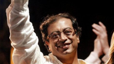 Gastos de Petro incluyen compras en tiendas de alta gama y un prostíbulo en Portugal