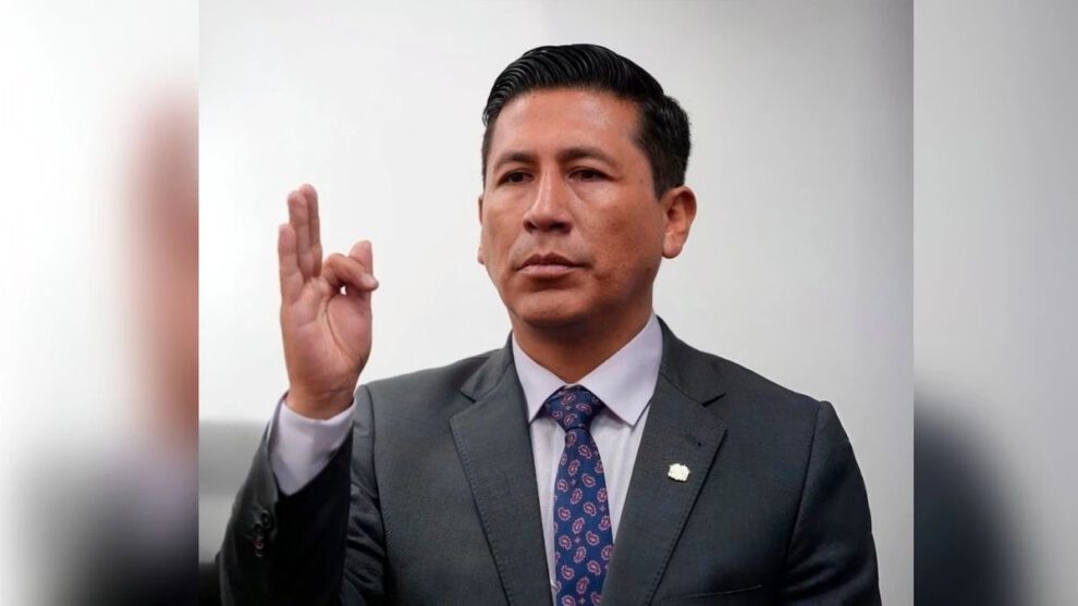 acciones legales contra Lara por difamación