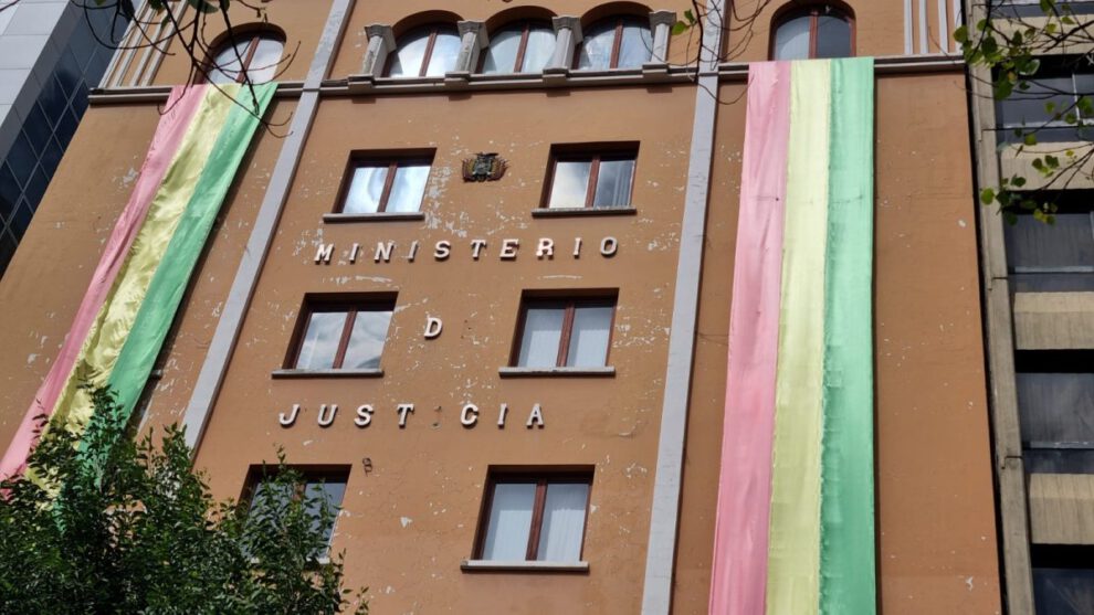 Cierre del Ministerio de Justicia en Bolivia