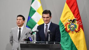 Ley del Régimen Excepcional y Transitorio promulgada por el Presidente Rodrigo Paz
