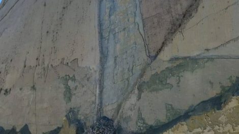 Desprendimiento en Cal Orck’o: preocupación por huellas de dinosaurios perdidas