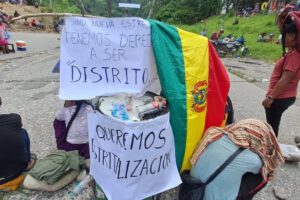 Bloqueo en Villa Tunari afecta la transitabilidad entre Cochabamba y Santa Cruz