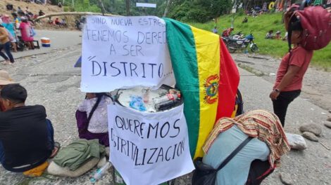 Bloqueo en Villa Tunari afecta la transitabilidad entre Cochabamba y Santa Cruz