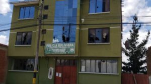 Ataque al Comando Policial de Patacamaya