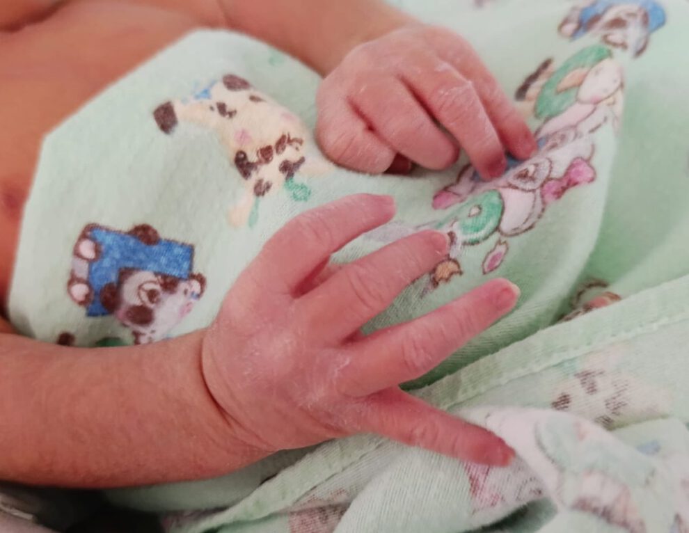 Bebé abandonado en el hospital