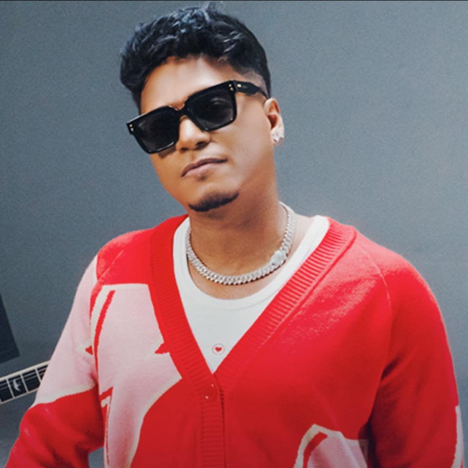 Eddy Lover aprehendido tras su presentación en La Paz