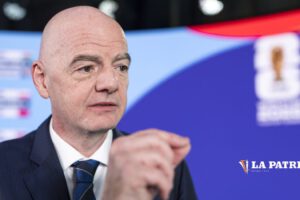 FIFA y Fondo Saudí para Desarrollo asignarán mil millones a préstamo para instalaciones